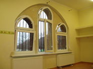 Okna w stylu gotyckim, otwarte